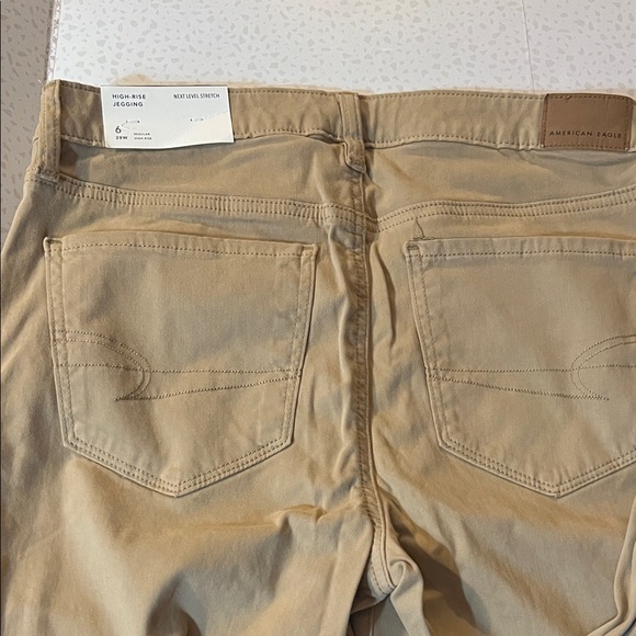 American Eagle Tan next level stretch Jegging.  NWT. Size 6 Reg - Picture 4 of 4
